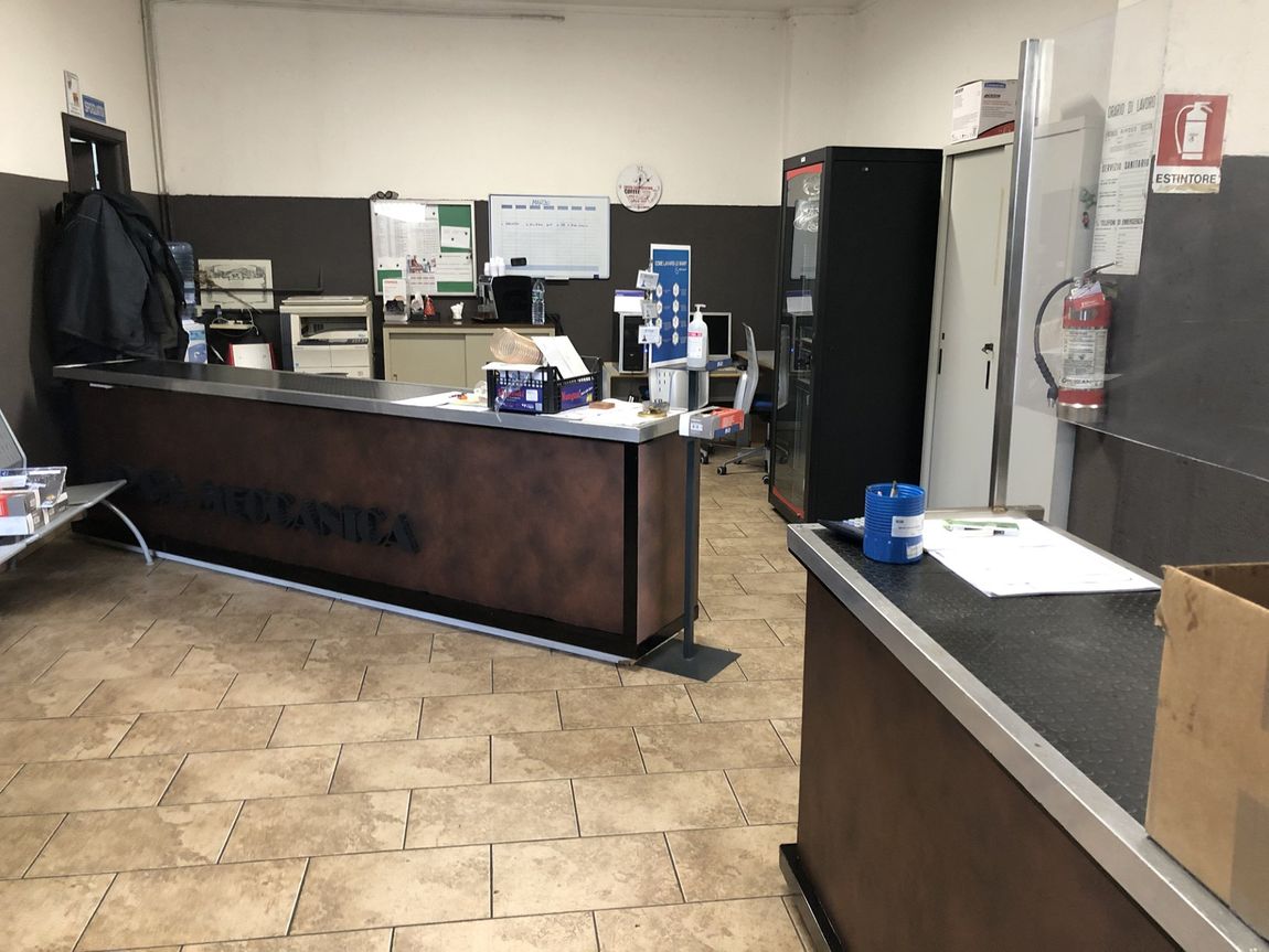 officina di lavorazione metalli