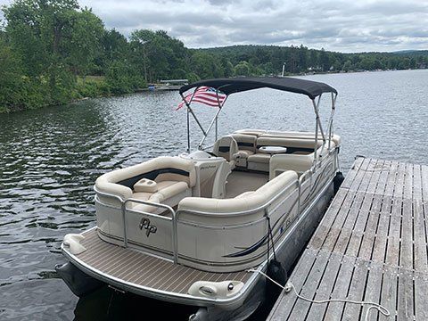 Pantoon Boats Rentals in Craryville, NY