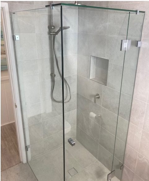 Frameless Shower Screen 4 β Patterson Glass Works in Kempsey, NSW