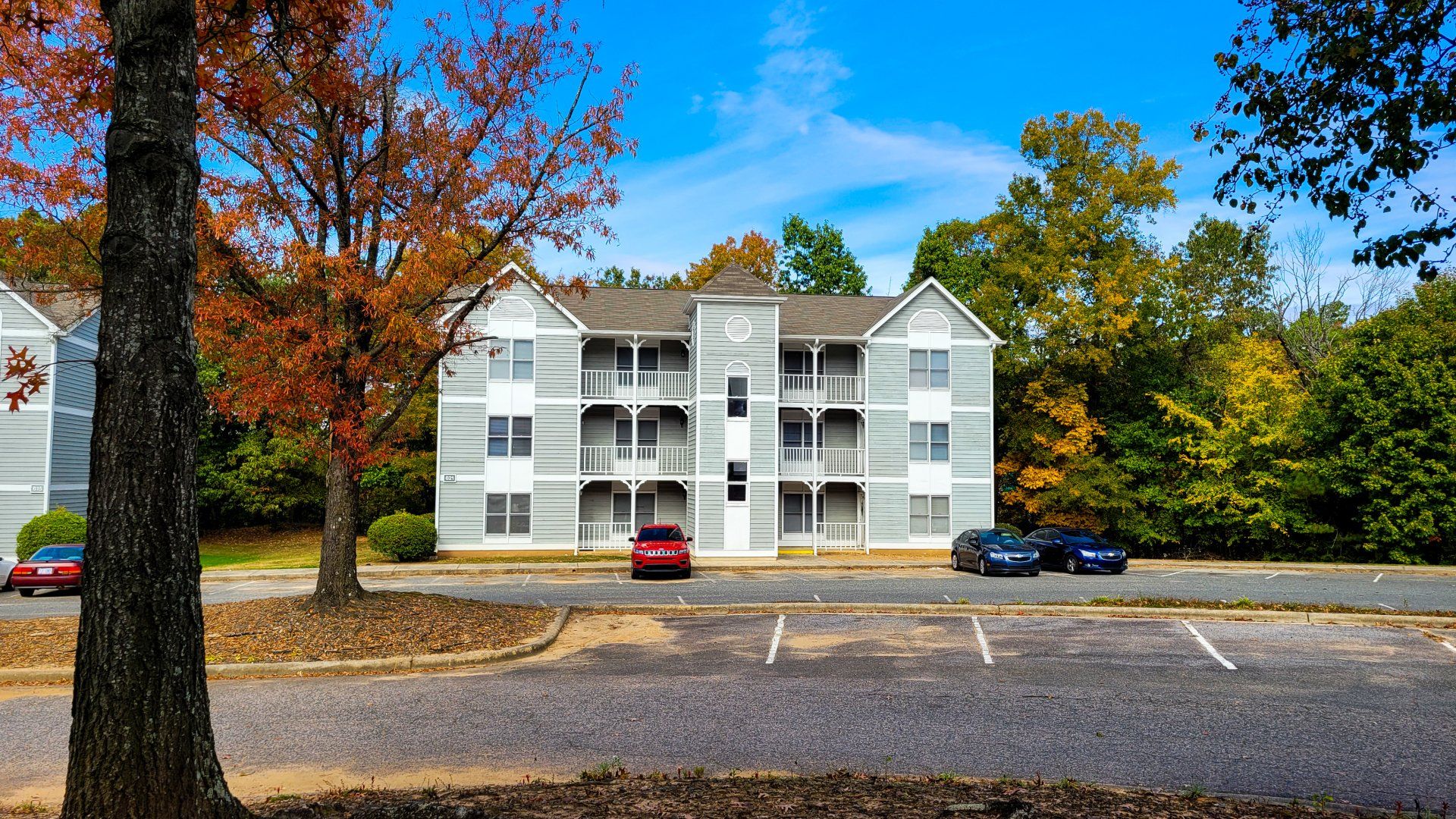 Exterior of Camdem Point Apartments