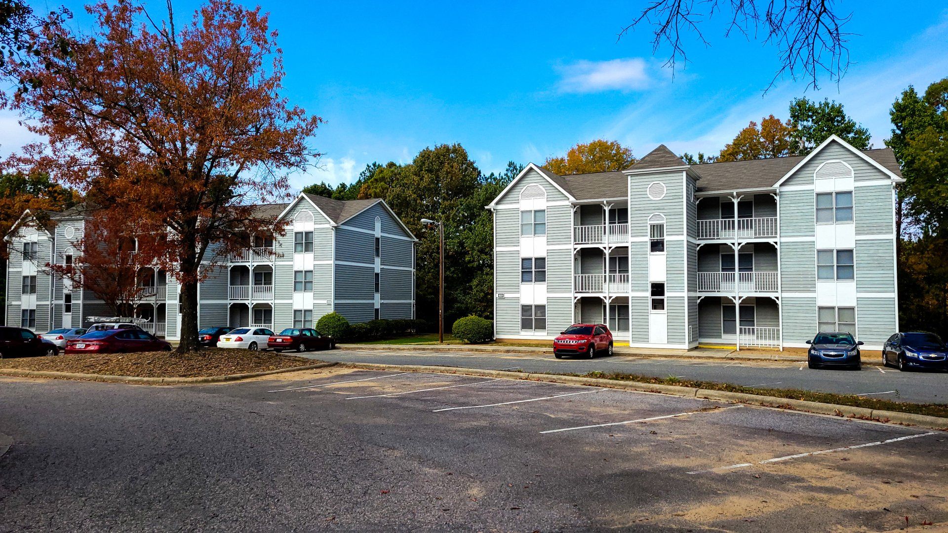 Exterior of Camdem Point Apartments