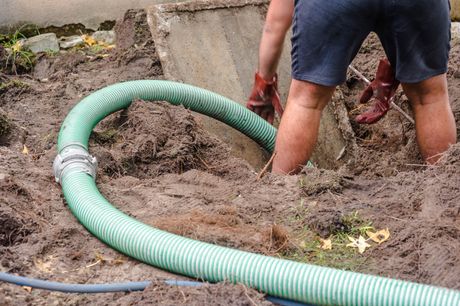 Cleaning Septic Tank – Archdale, NC – Queen’s Septic Tank Service Cleaning Septic Tank – Archdale, NC – Queen’s Septic Tank Service