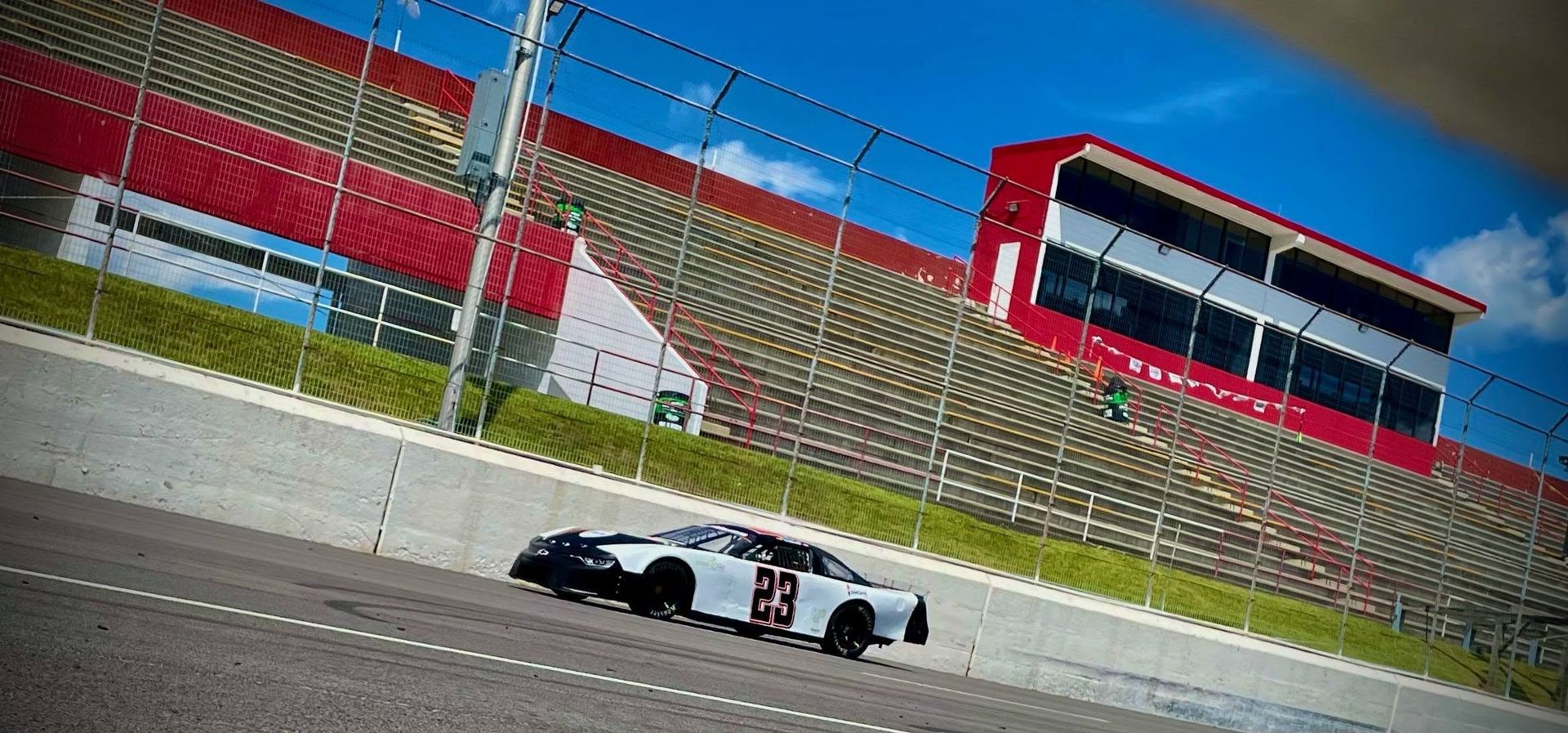 NASCAR Advance Auto Parts Weekly Series competition