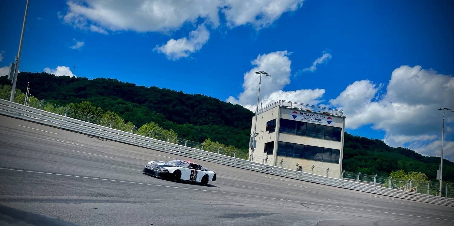 NASCAR Weekly Racing
