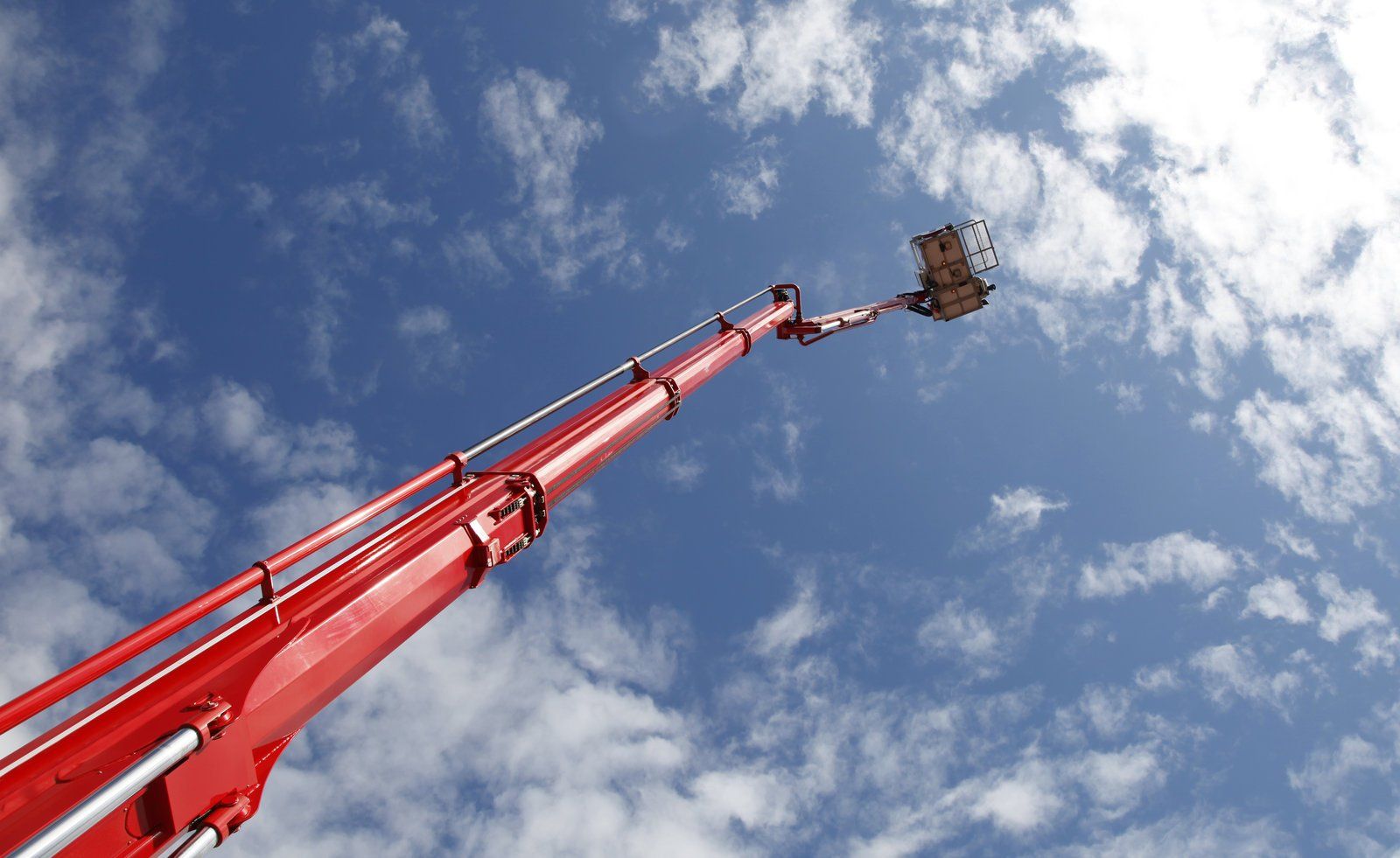 a red crane truck