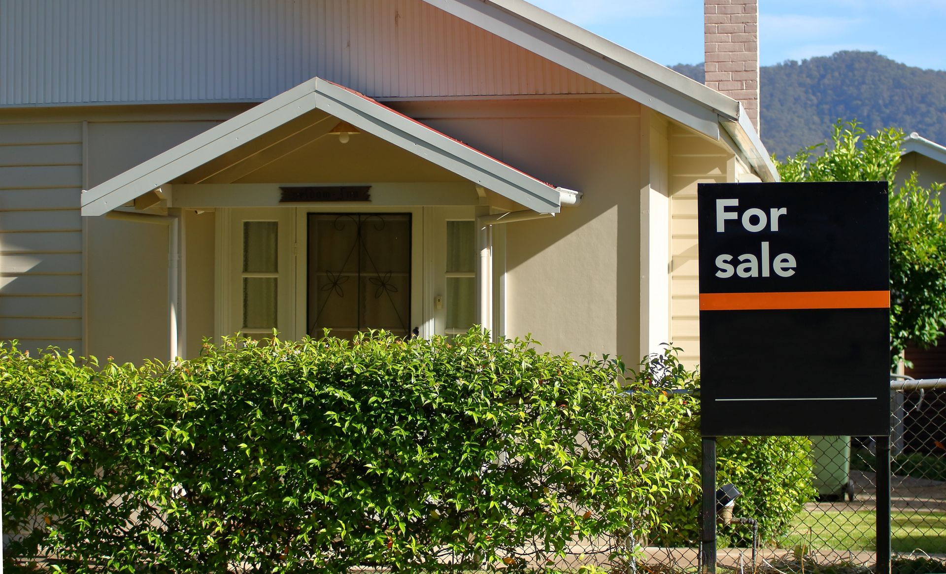 For sale sign generalised