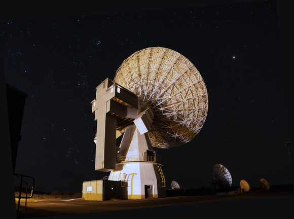 GHY-3 Antenna looking at planet Mars in night sky