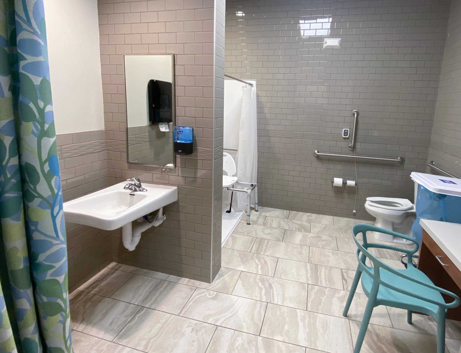 Modern bathroom with a walk-in shower.
