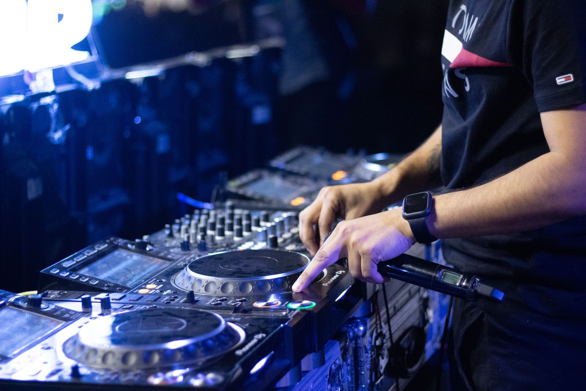 College Event DJ in Royal Oak, MI