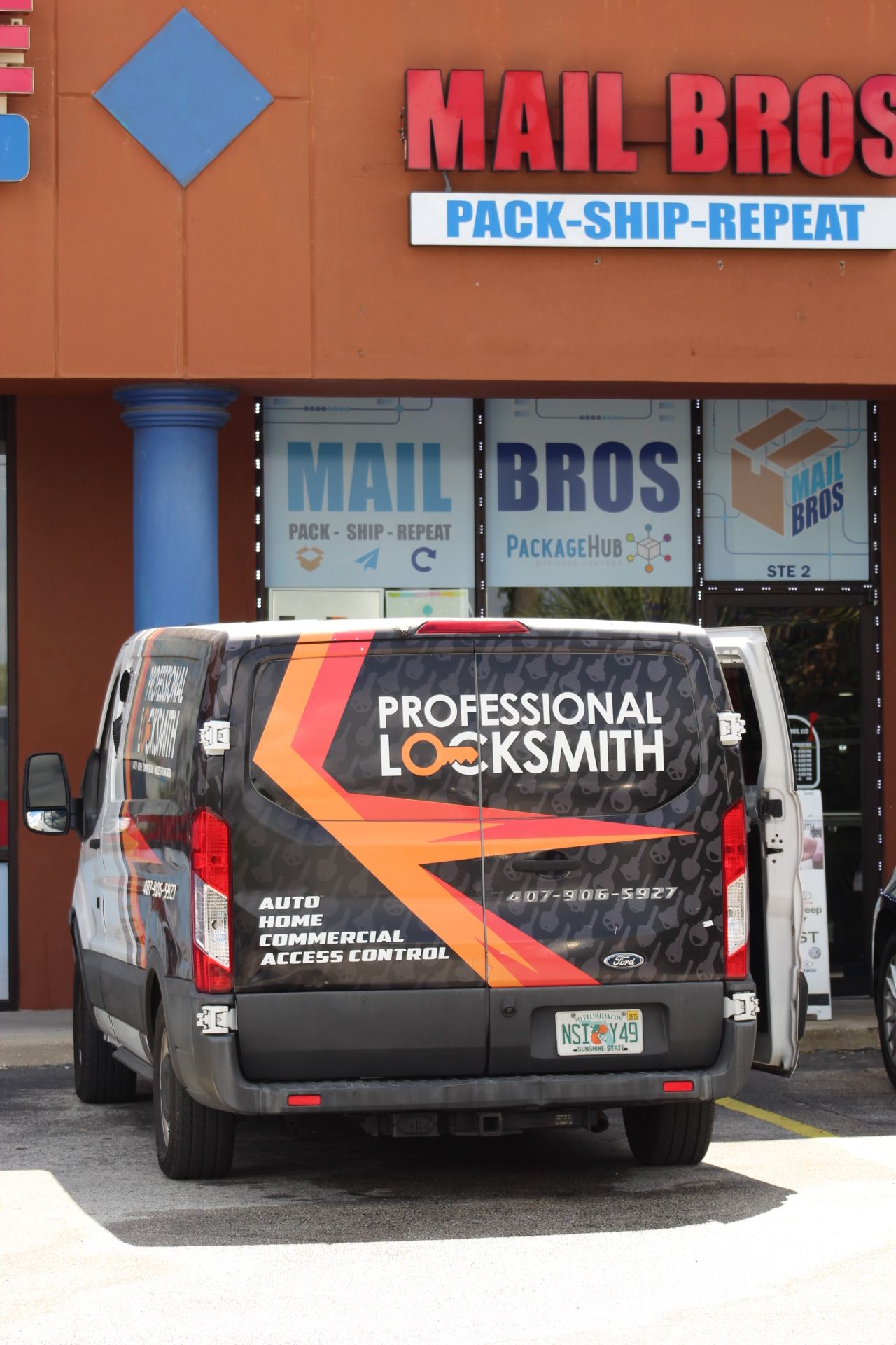 automotive locksmith programming smart key in Winter Garden