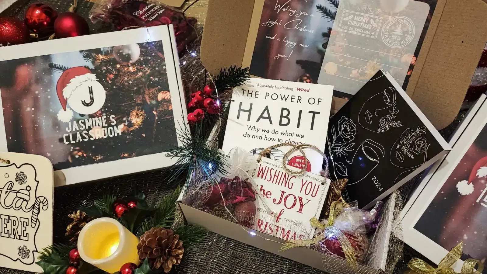 книжна кутия с книга на английски език Book Box ENGLISH книжни кутии България