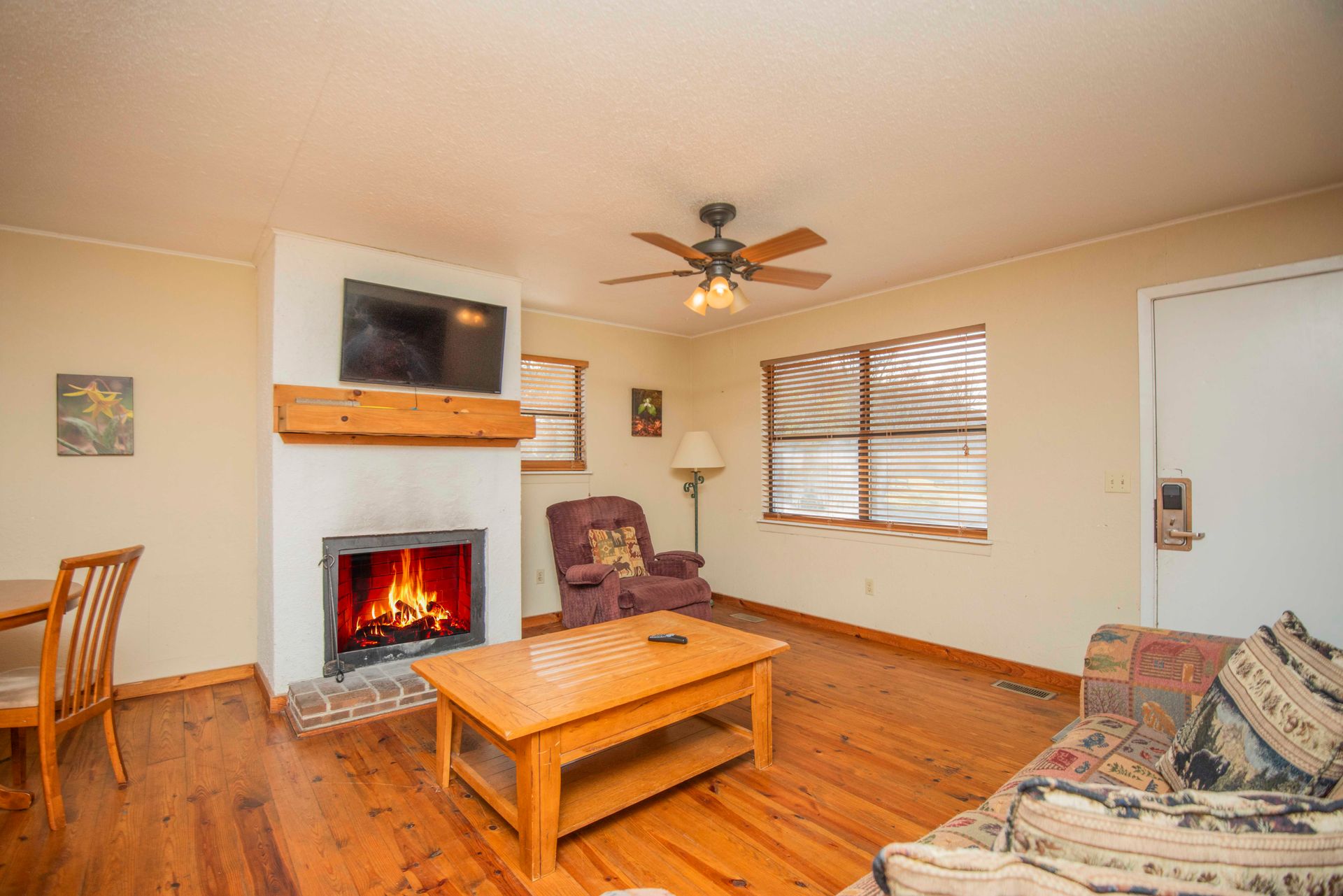 Tremont Lodge & Resort Book Direct & Save