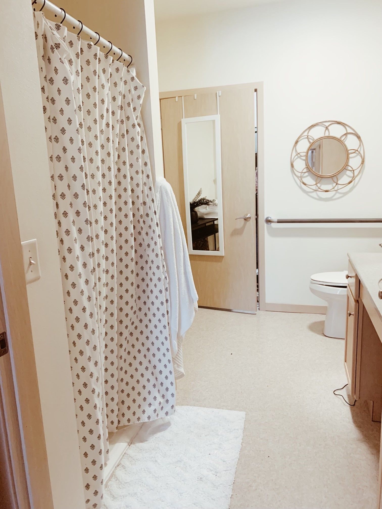 Park Central G (ADA) Style Bathroom