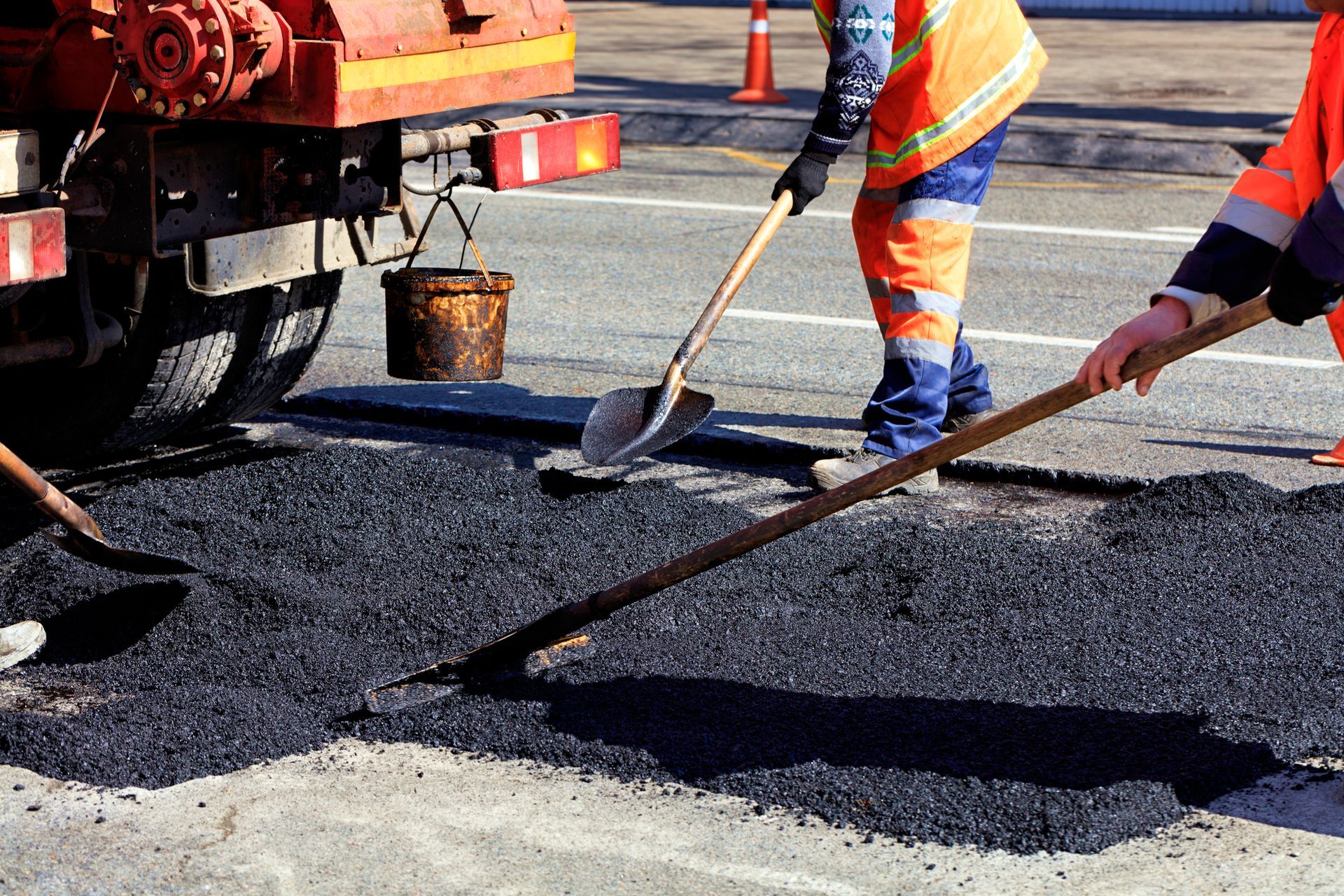 Asphalt Sealcoating Upton MA
