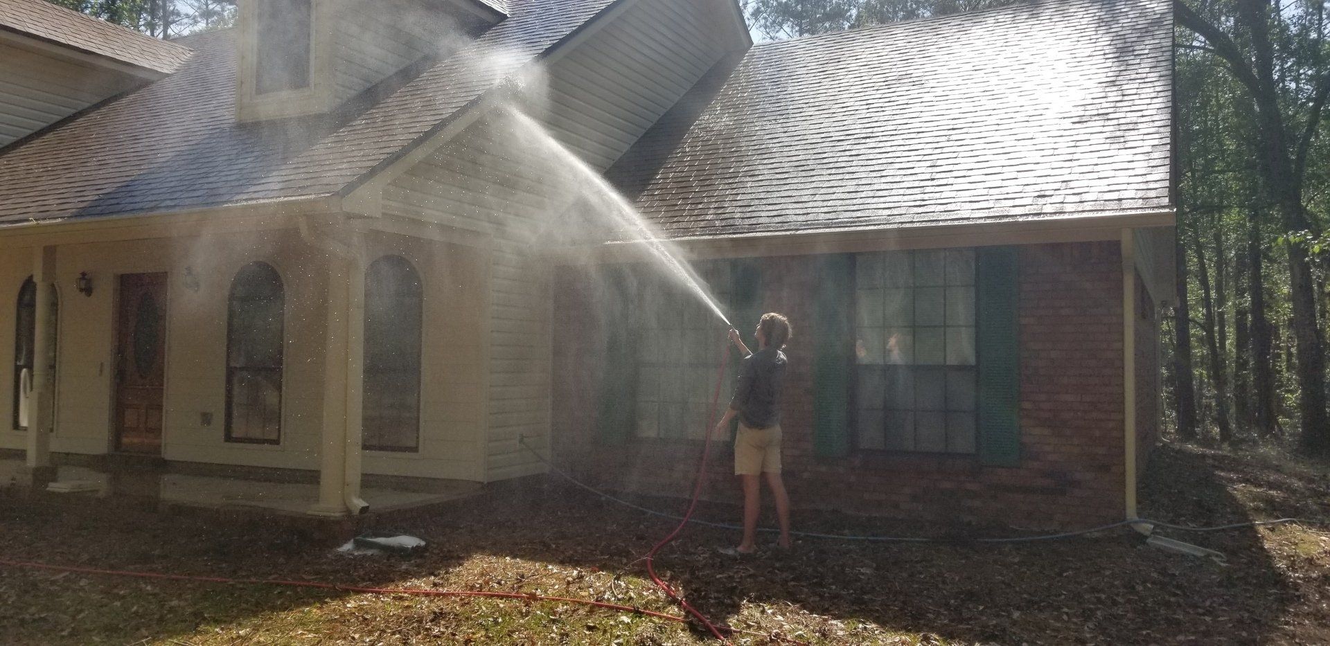 Tiled Roof — Roof Softwashing in Tallahassee, FL Tiled Roof — Roof Softwashing in Tallahassee, FL