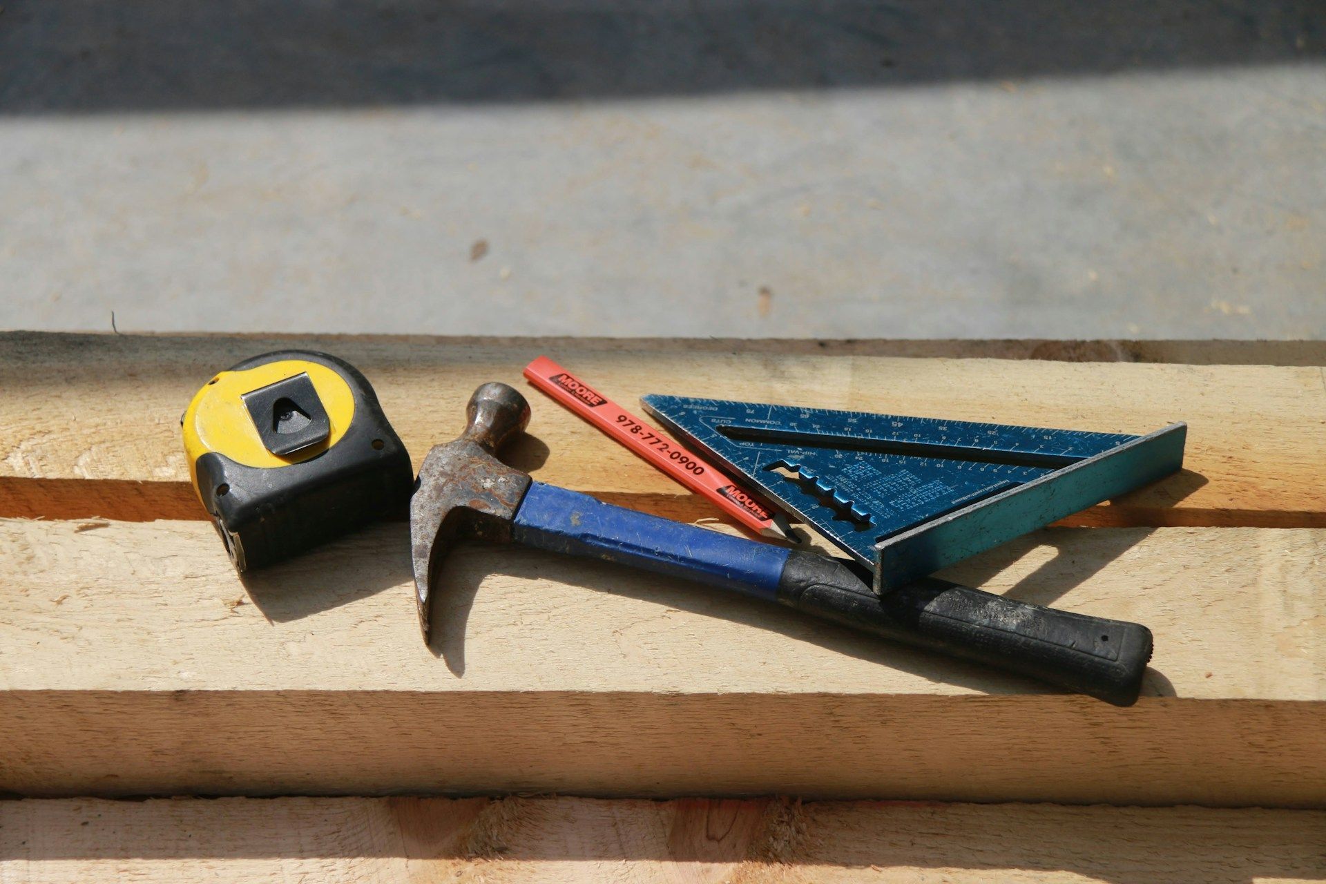 tack strip removal Pittsburgh, Wexford, Mars, Cranberry, PA, Youngstown, Ohio