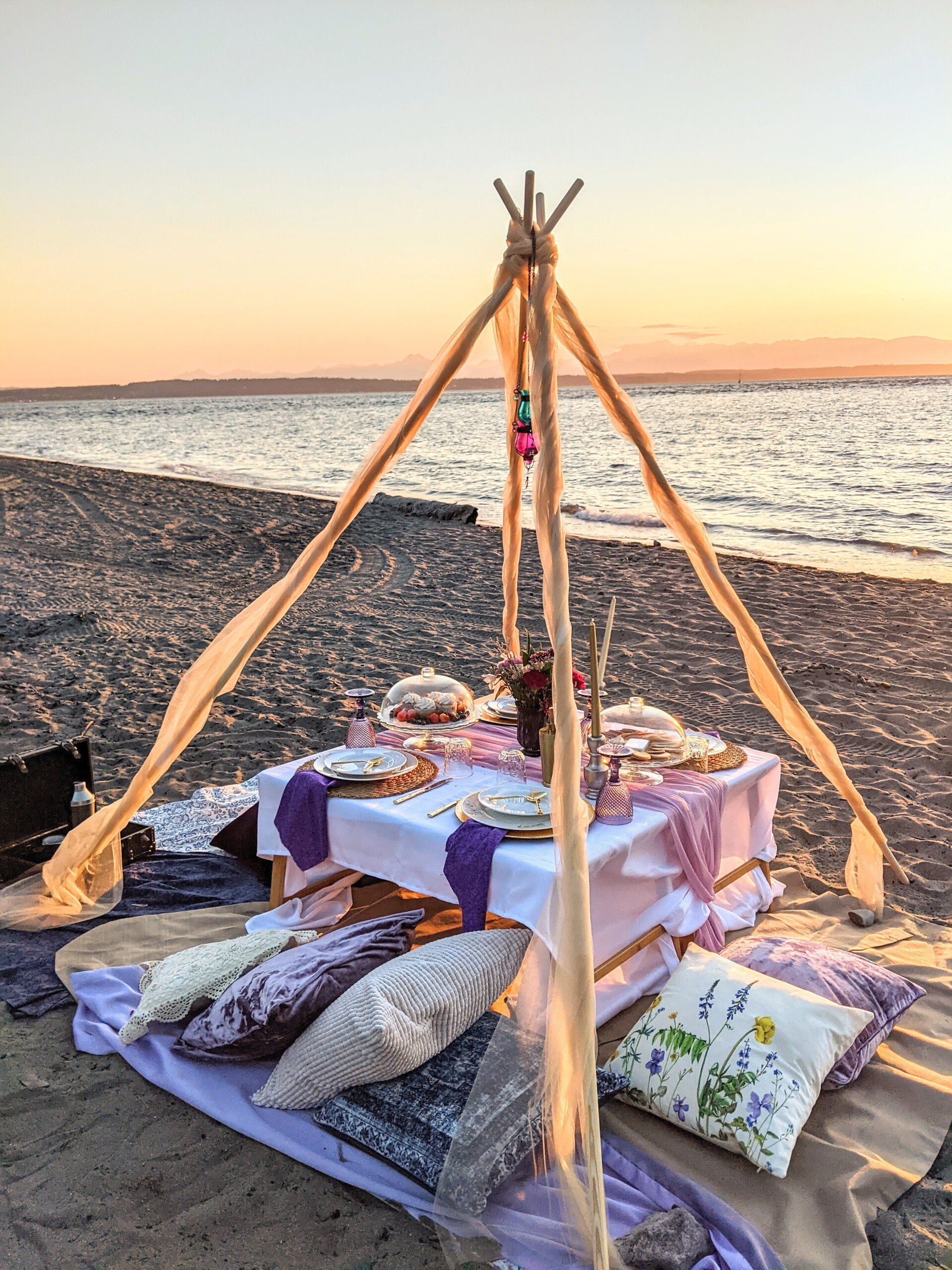 Seattle Picnics, Boho Picnic, Picnic Setup, Seattle, WA
