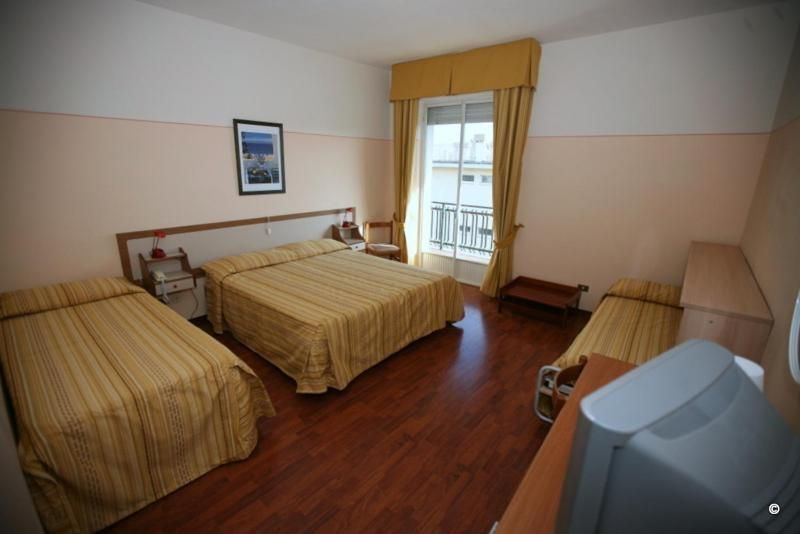Hotel Tirreno