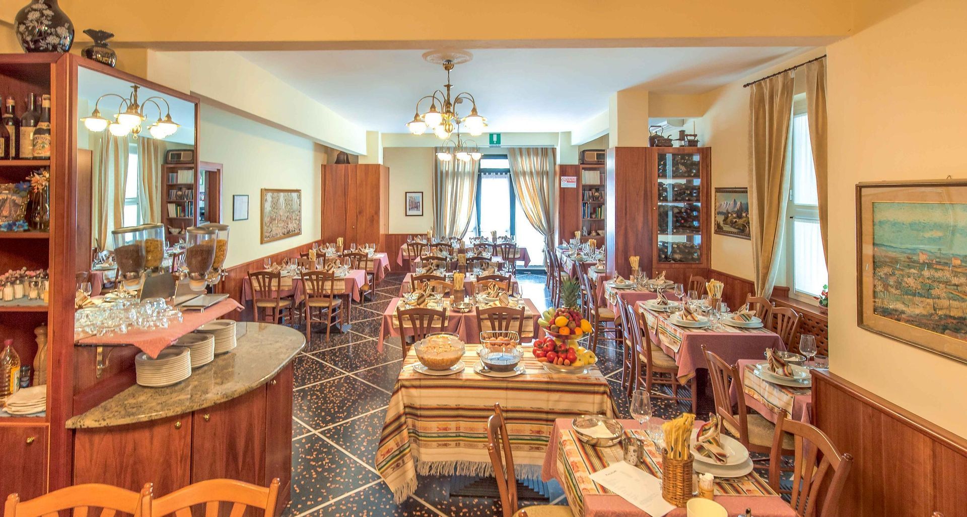Hotel Bistrol