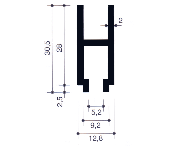 Un disegno della lettera h con le misure su uno sfondo bianco.