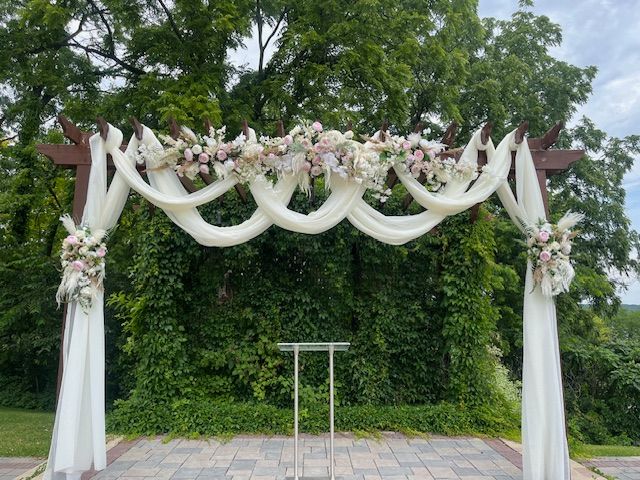 Mayflowers Wedding or Ceremony Photos
