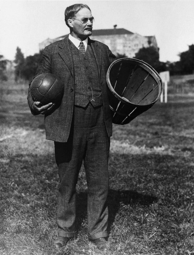 10 Amazing Facts About Basketball History