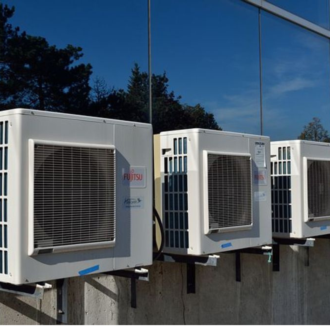 Michigan Air Care -HVAC tech with a tool bag