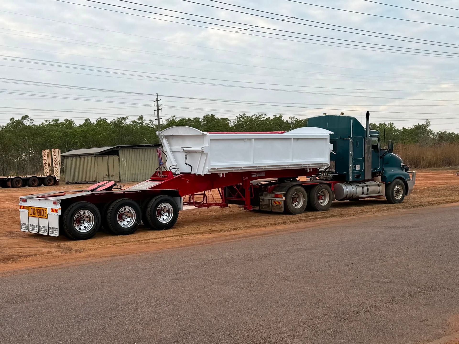Side Tippers In Darwin