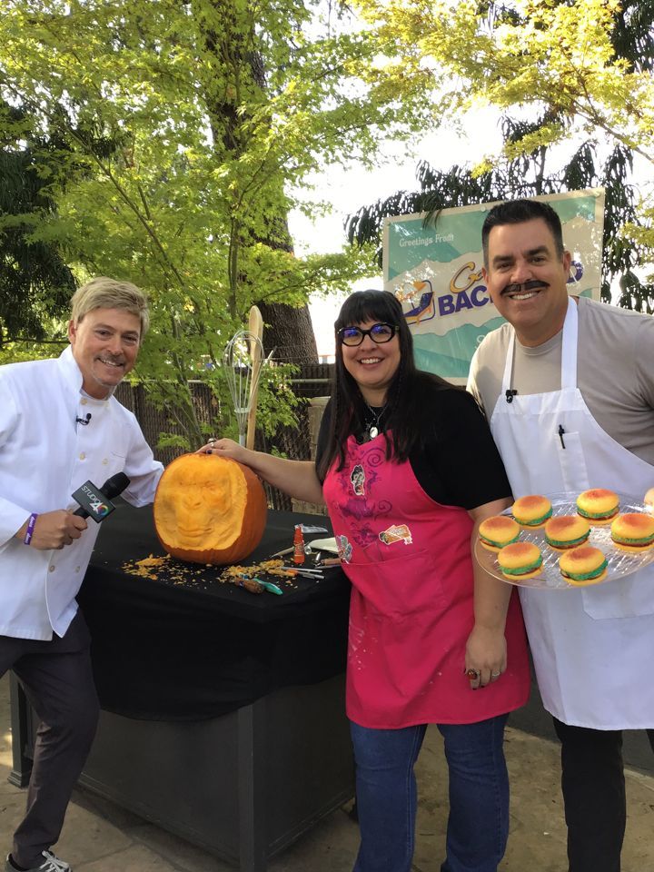 Ilena Finocchi on Studio 40 pumpkin sculpting