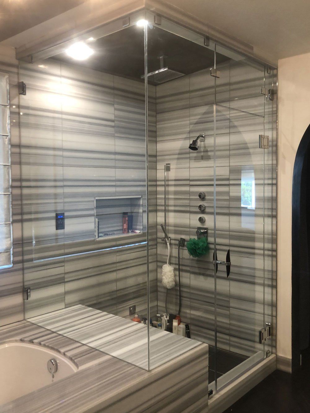 Modern Bathroom — El Sobrante, CA — Wadsworth Glass Inc.