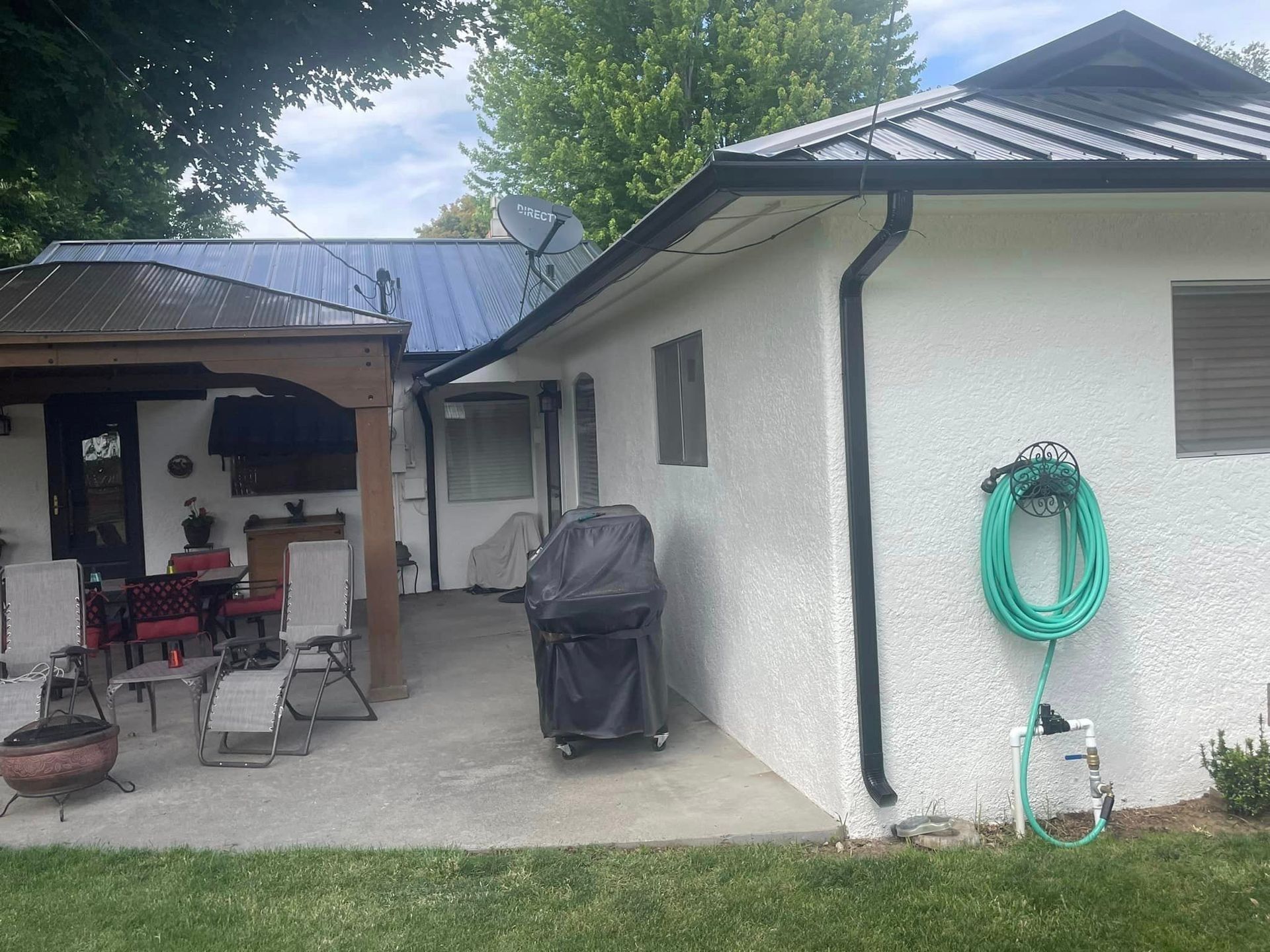 Elite Seamless Rain Gutter