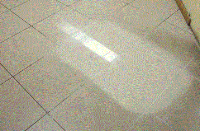 Serviço de polimento de porcelanato antigo