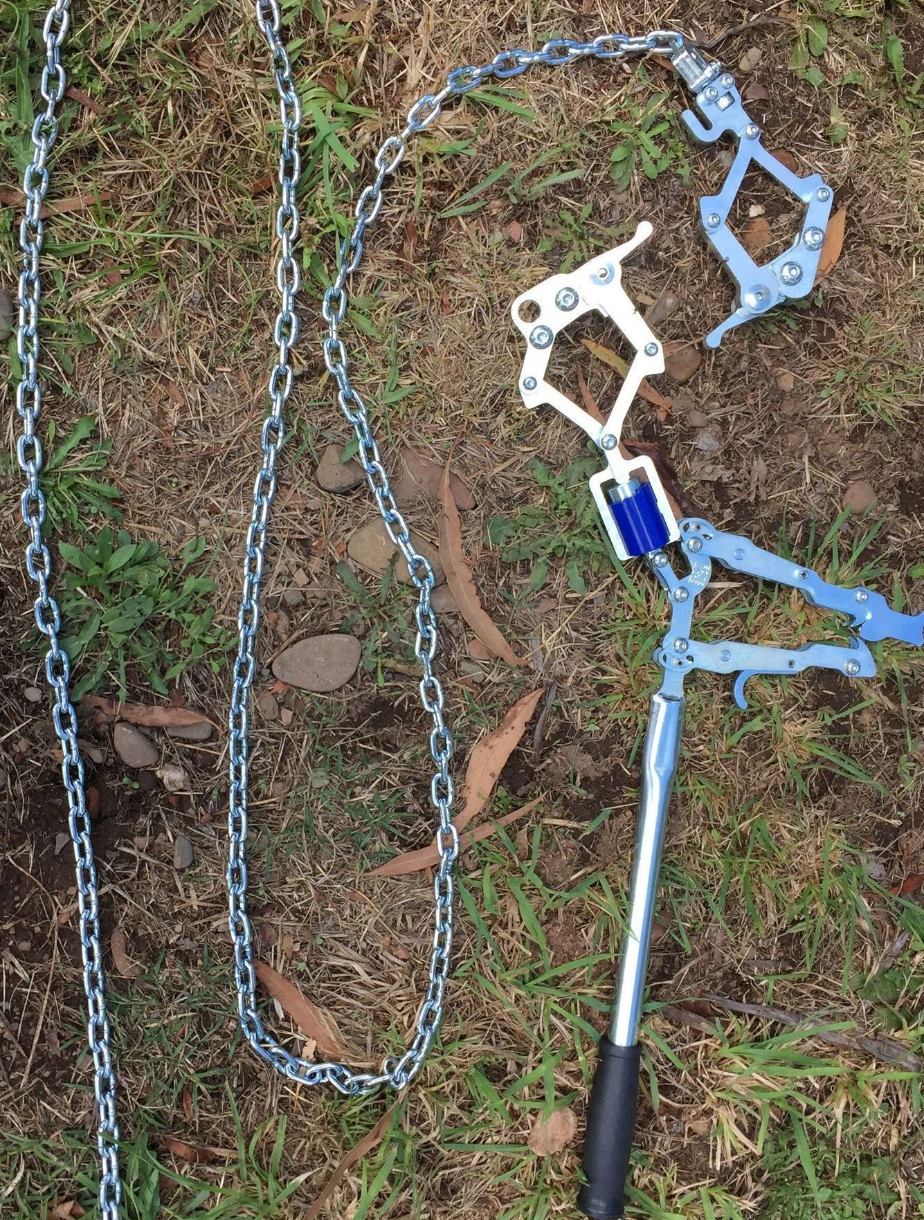 Extra Long Chain and Heavy Duty Design Mean No Fencing Job Is Too Hard