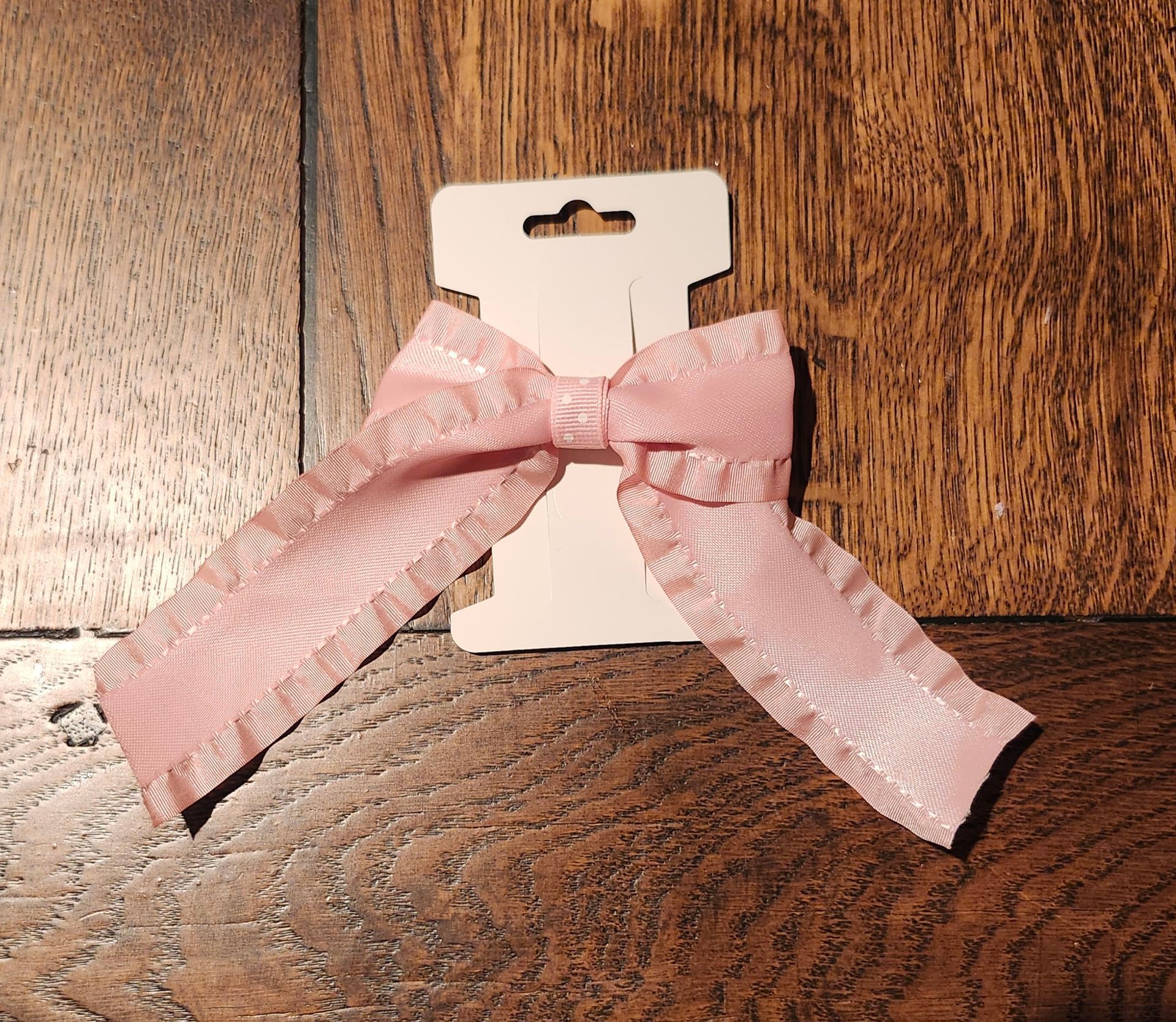 Minnie Bow Coming soon