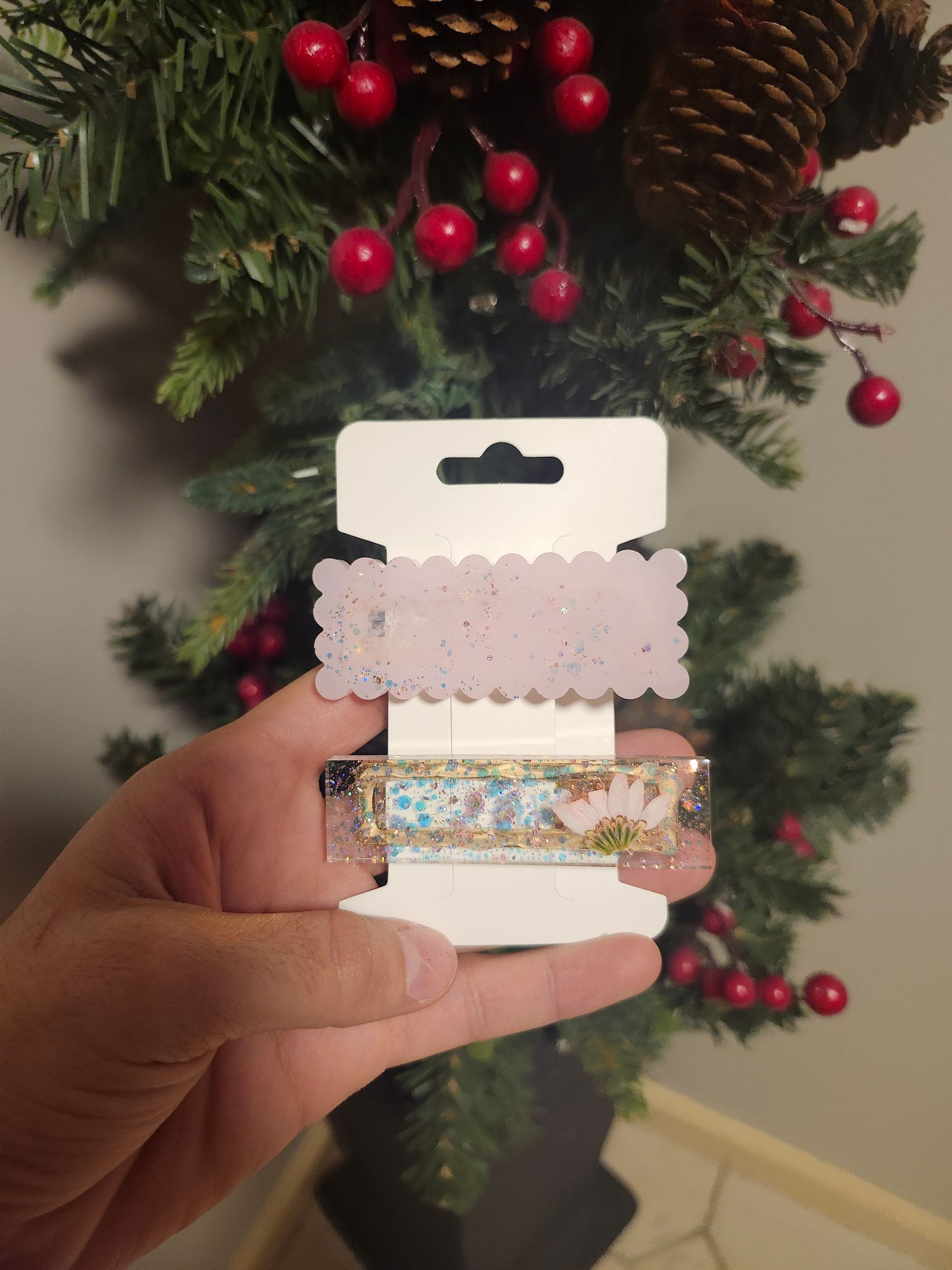 Resin hair clips (Light pink and clear with flower)