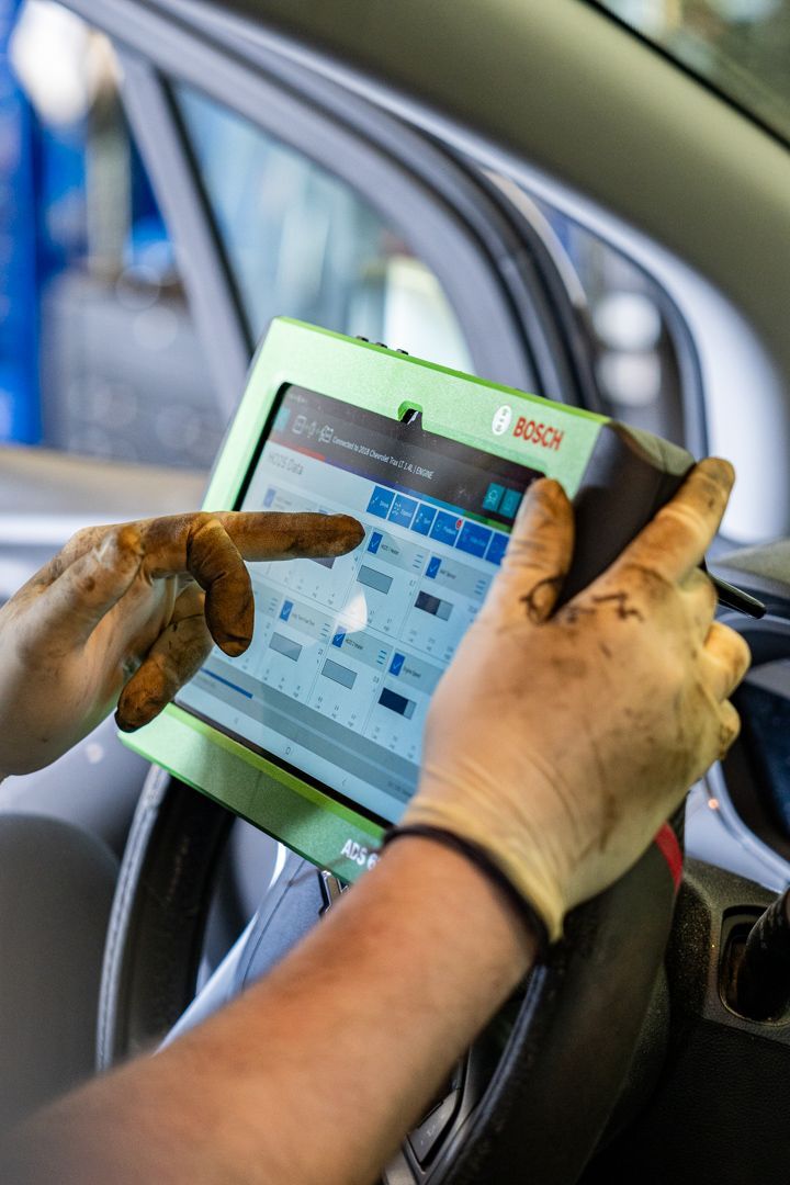 Services offered at Hi-Tech Auto Specialists in IL