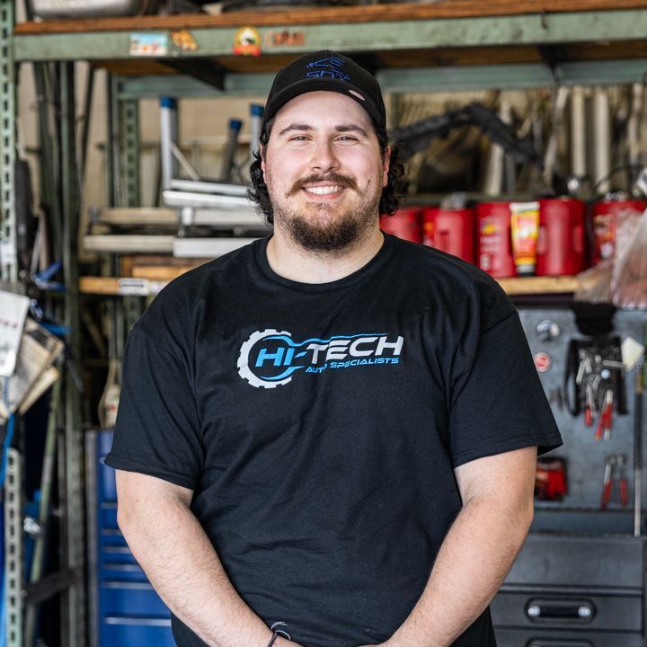 Oak Lawn team member at Hi-Tech Auto Specialists in IL