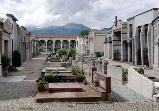 servizio di manutenzione delle tombe