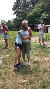 people Volunteering 4