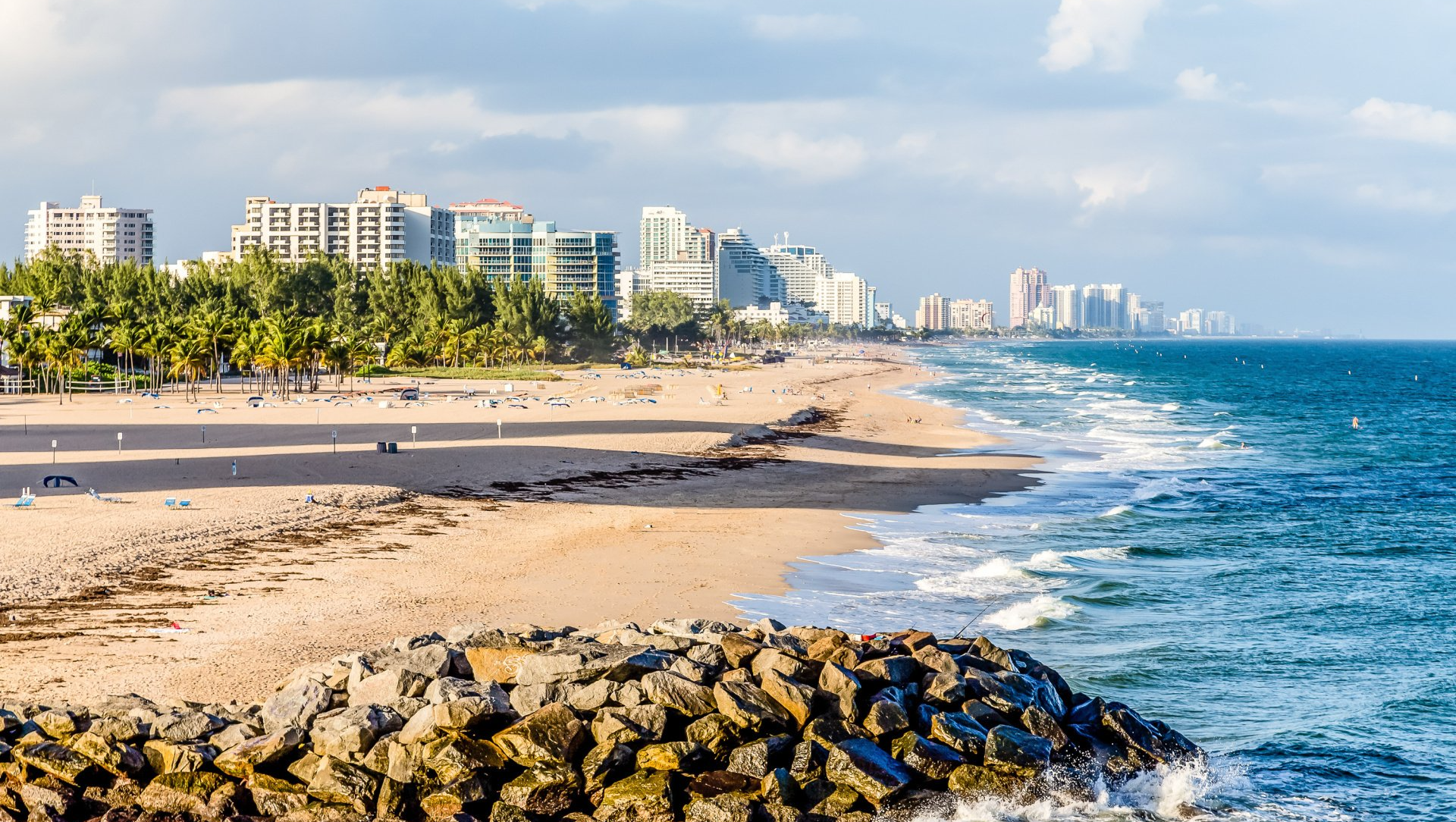 Full-service Hunter Douglas window treatments dealer near me, window blinds, shutters near Ft. Lauderdale, Florida (FL)