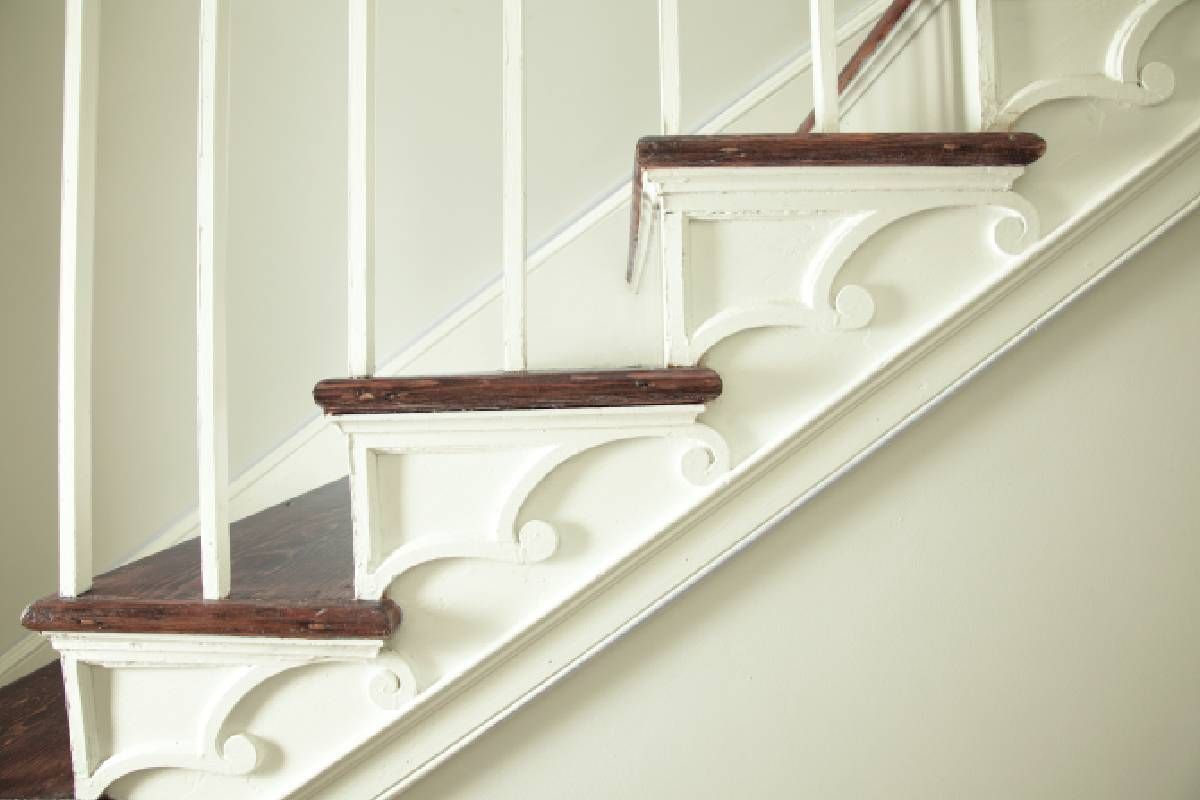 Stairway trim painted in Benjamin Moore Cotton Balls OC-122 near Fort Lauderdale, Florida (FL)