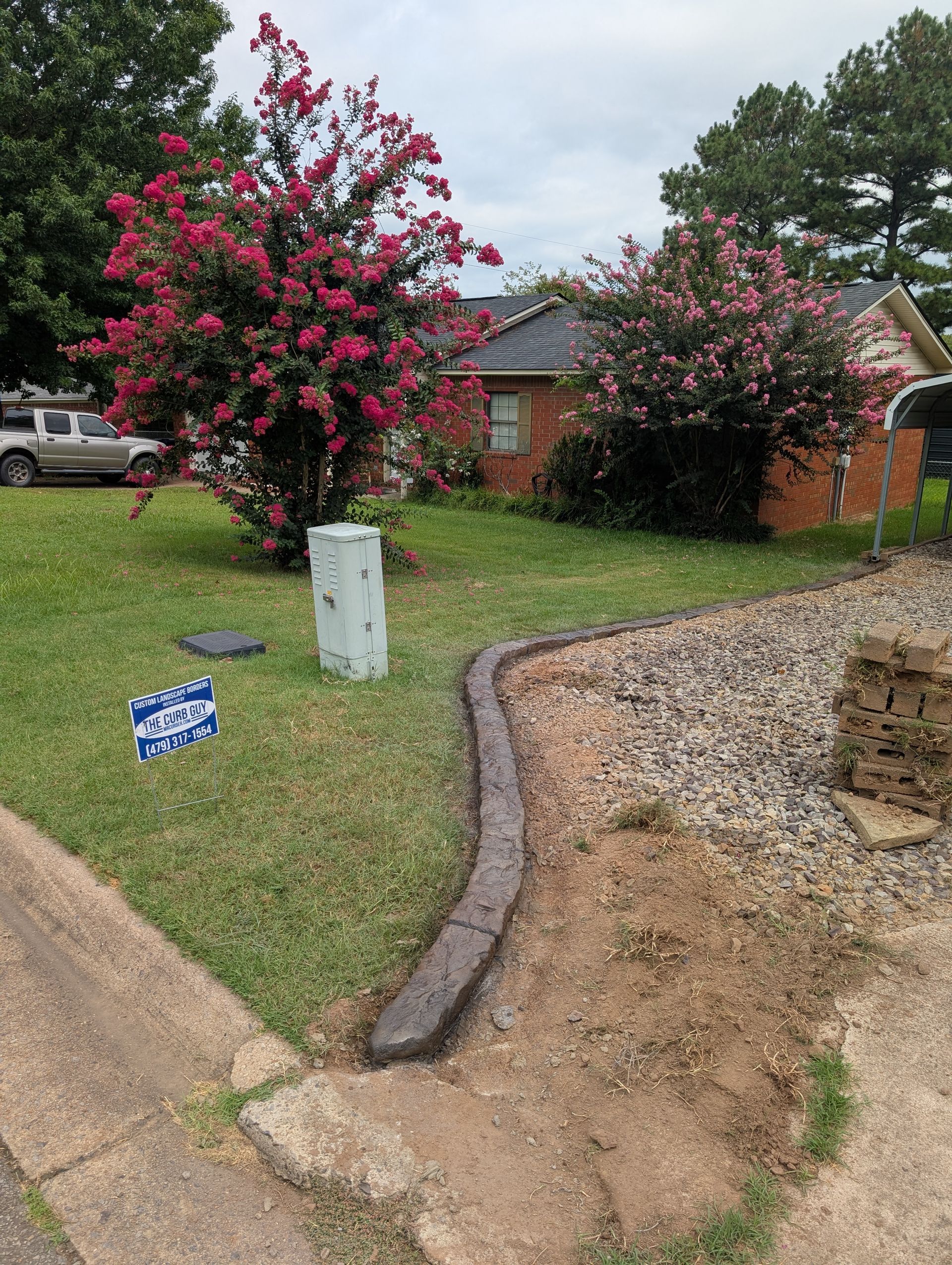 Custom Stamped Edging Landscaping Garden Bed Home Residential The Curb Guy Marcus MrCurber Arkansas