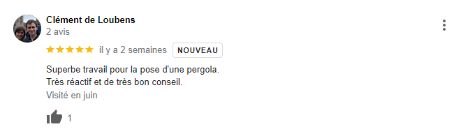 Avis avec texte et pouce levé.