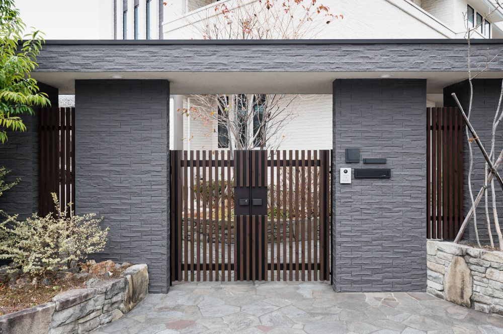Pergola bioclimatique Menuiseries Grenoble