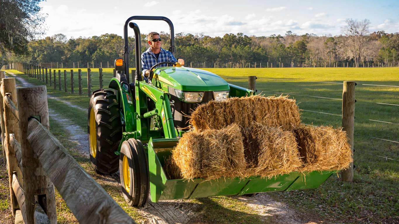 Deere utility tractor