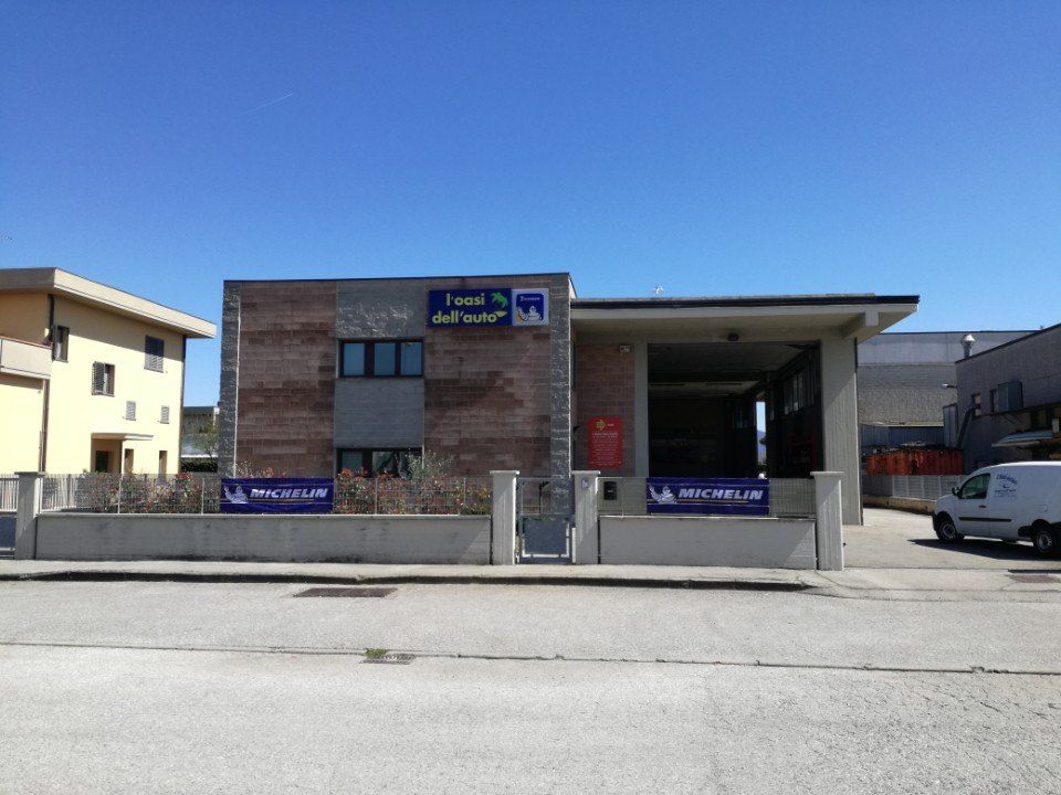 esterno officina
