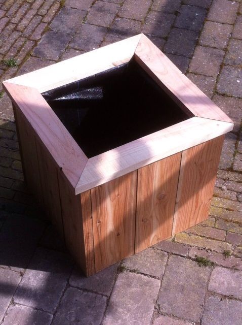 Lage bloembak