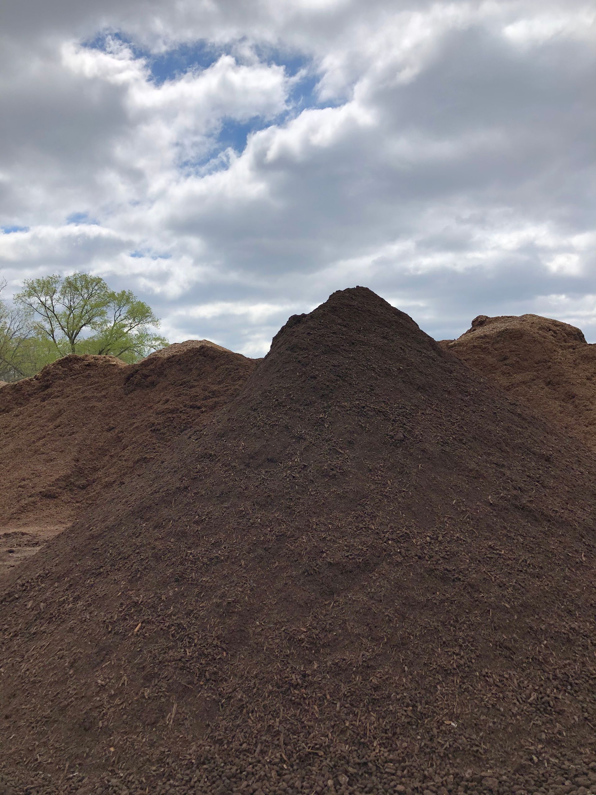 Mulch, Soil, and Stone Dayton, OH AAA Tree & Landscaping