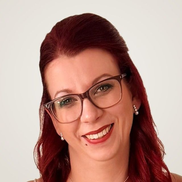 Jessica – Beraterin bei Traumrobe 2.0, Brautmode in Achern