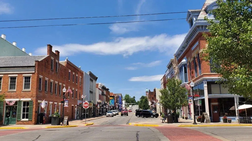 Huntington Movers street view representing local moving services by MovePro